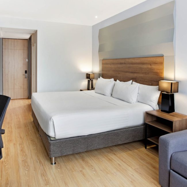 Habitacion King con sofacama -min